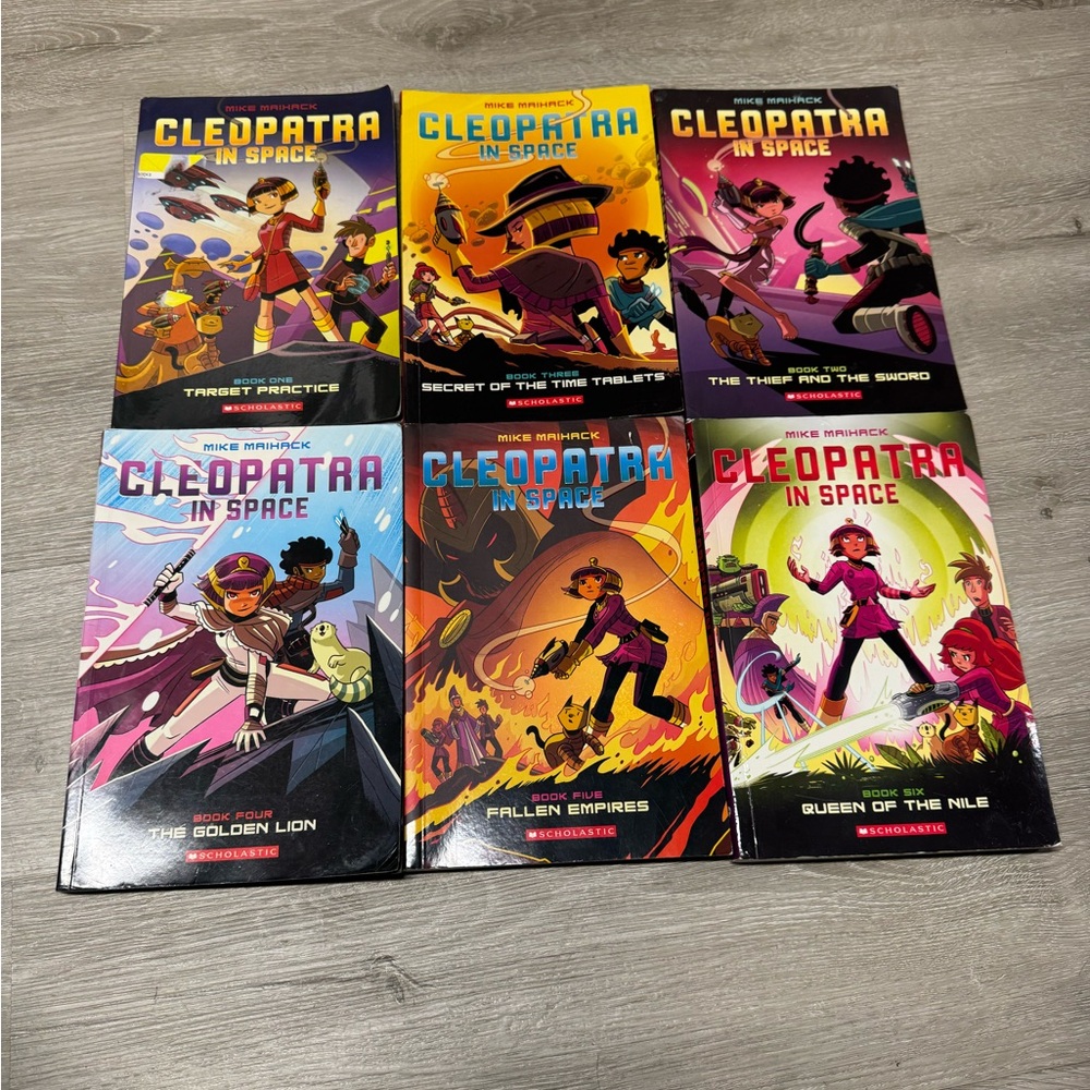 Cleopatra in Space (1-6) Books